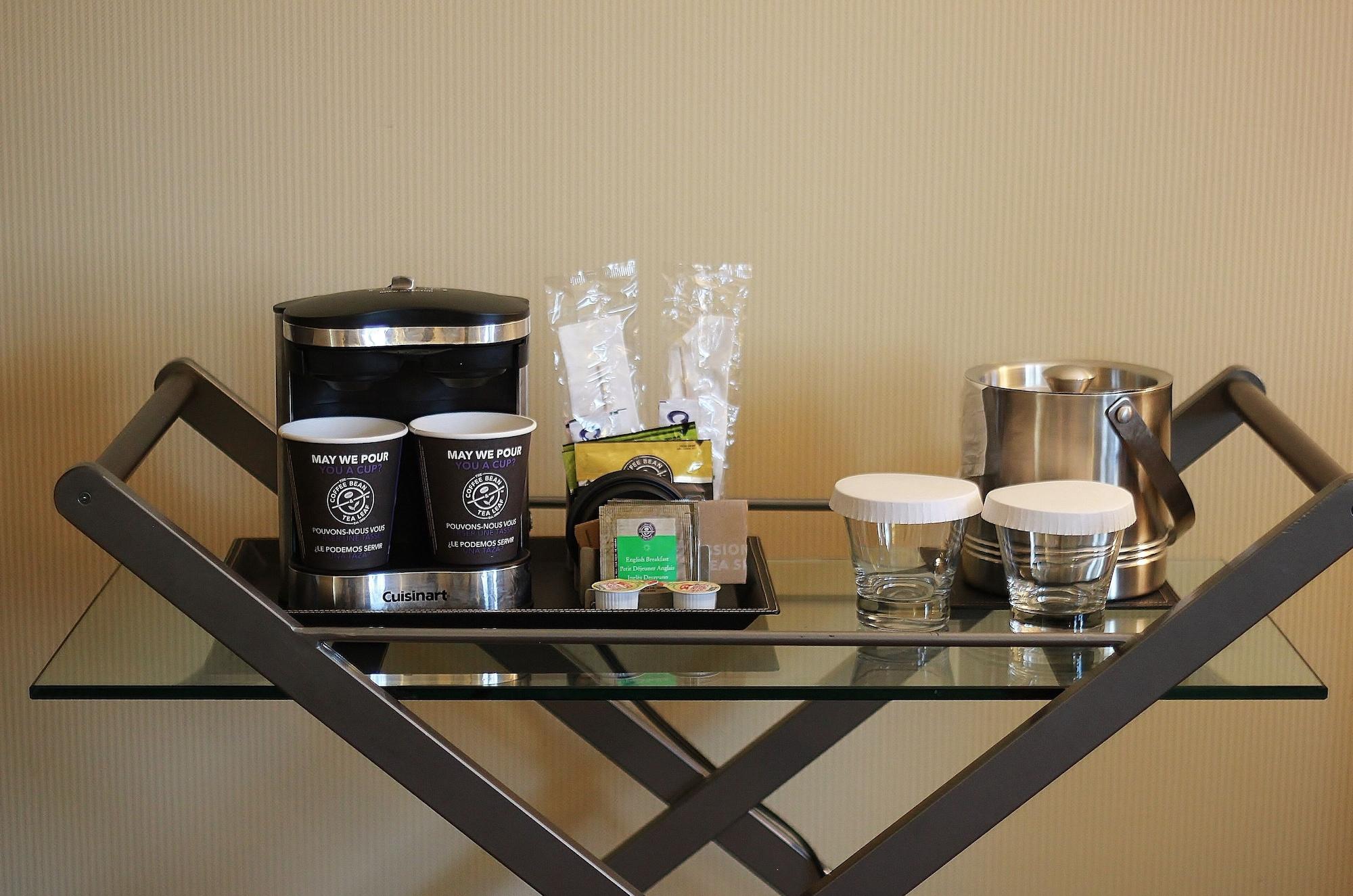 Doubletree Suites By Hilton Hotel Detroit Downtown - Fort Shelby Ngoại thất bức ảnh