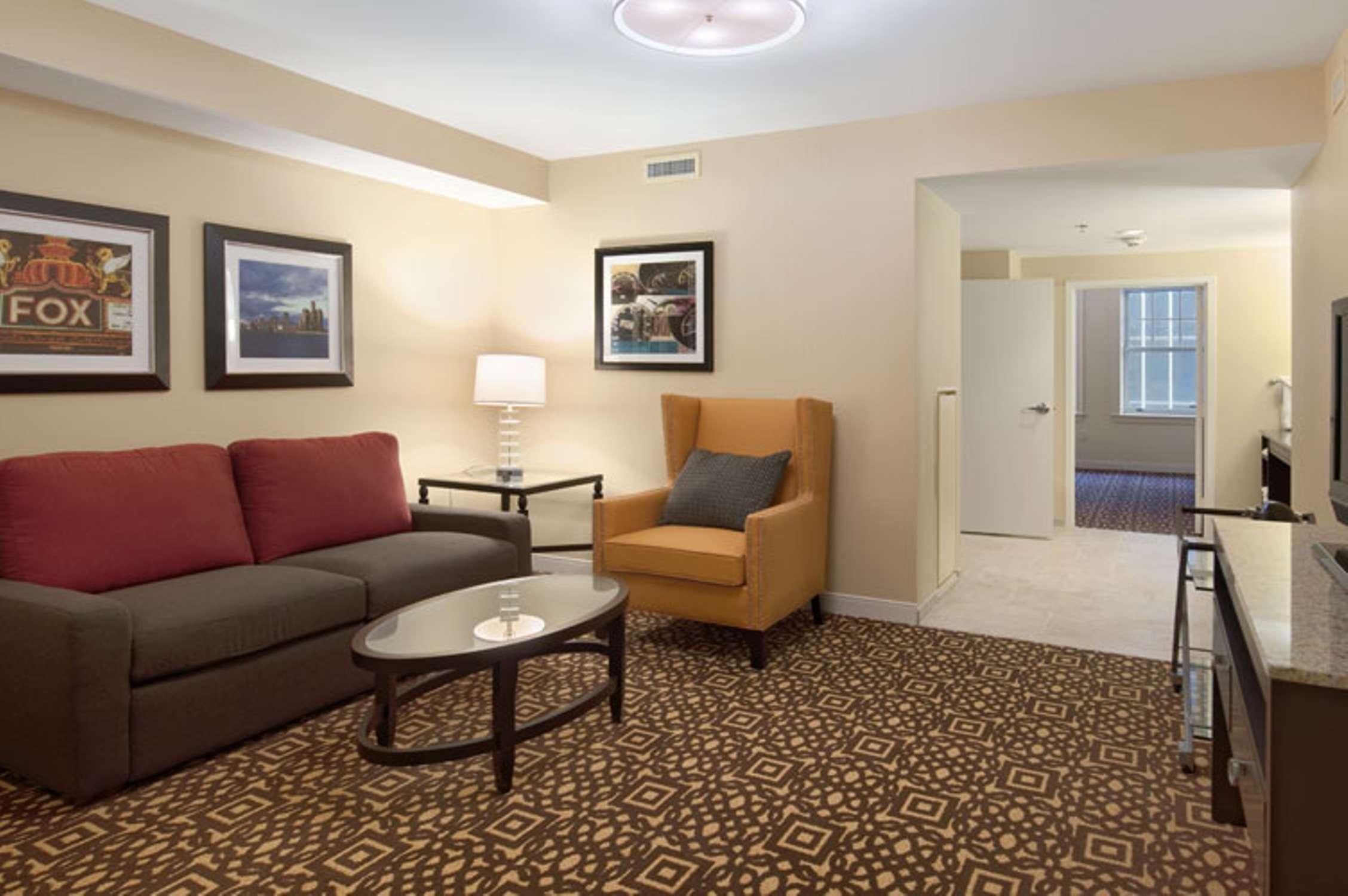 Doubletree Suites By Hilton Hotel Detroit Downtown - Fort Shelby Phòng bức ảnh