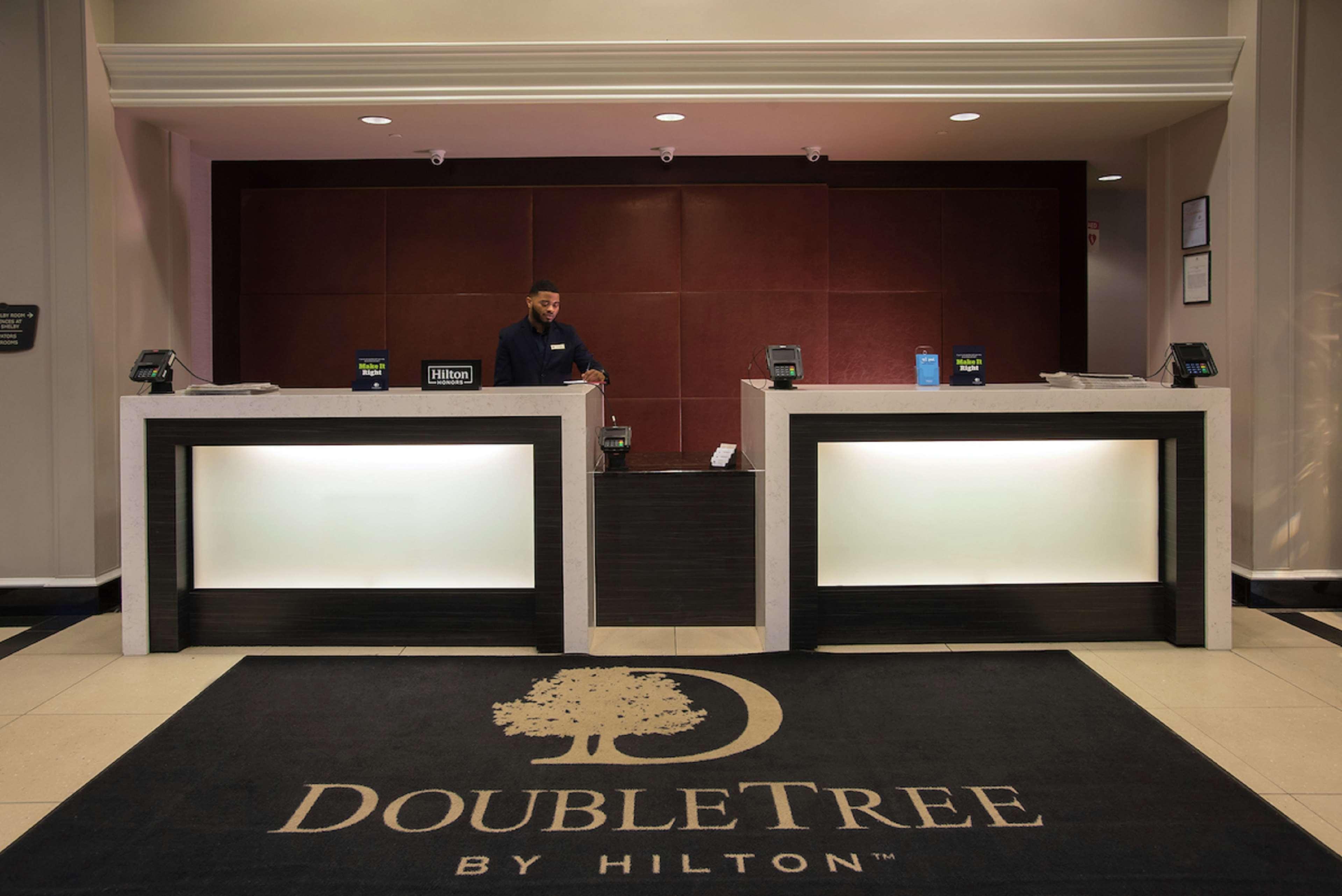 Doubletree Suites By Hilton Hotel Detroit Downtown - Fort Shelby Ngoại thất bức ảnh
