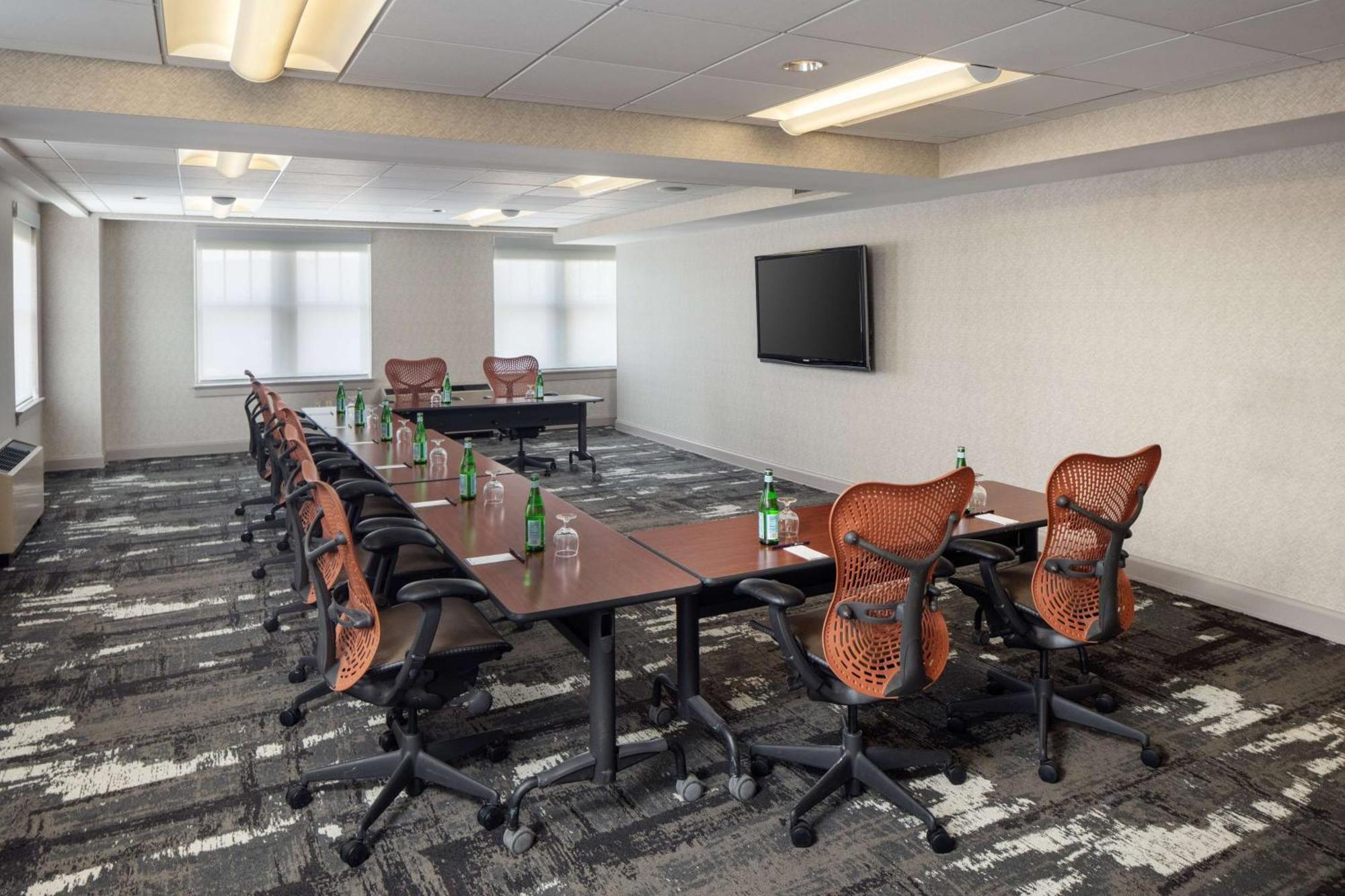 Doubletree Suites By Hilton Hotel Detroit Downtown - Fort Shelby Ngoại thất bức ảnh