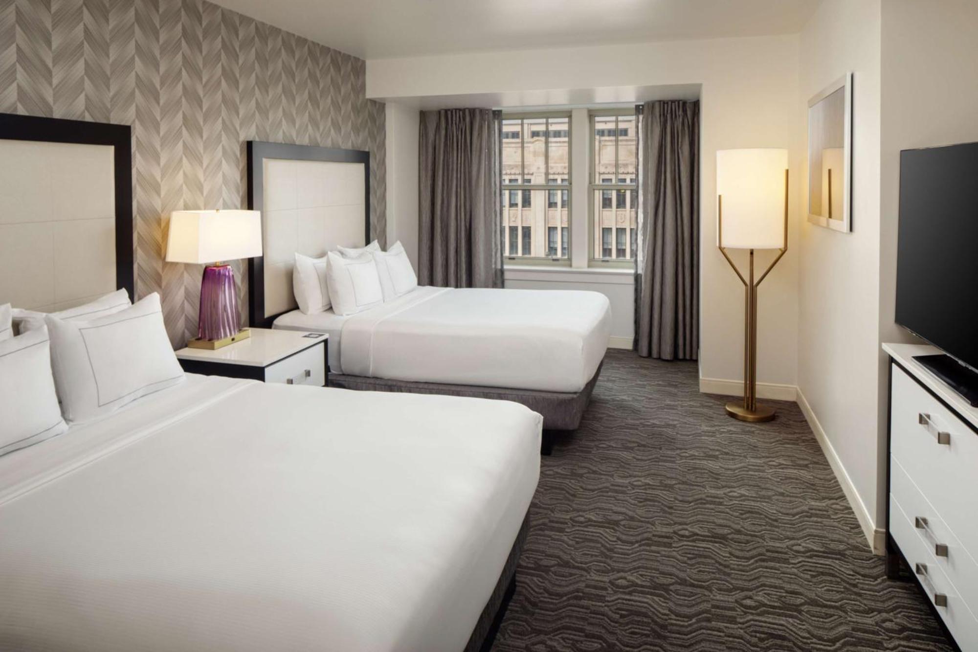 Doubletree Suites By Hilton Hotel Detroit Downtown - Fort Shelby Ngoại thất bức ảnh