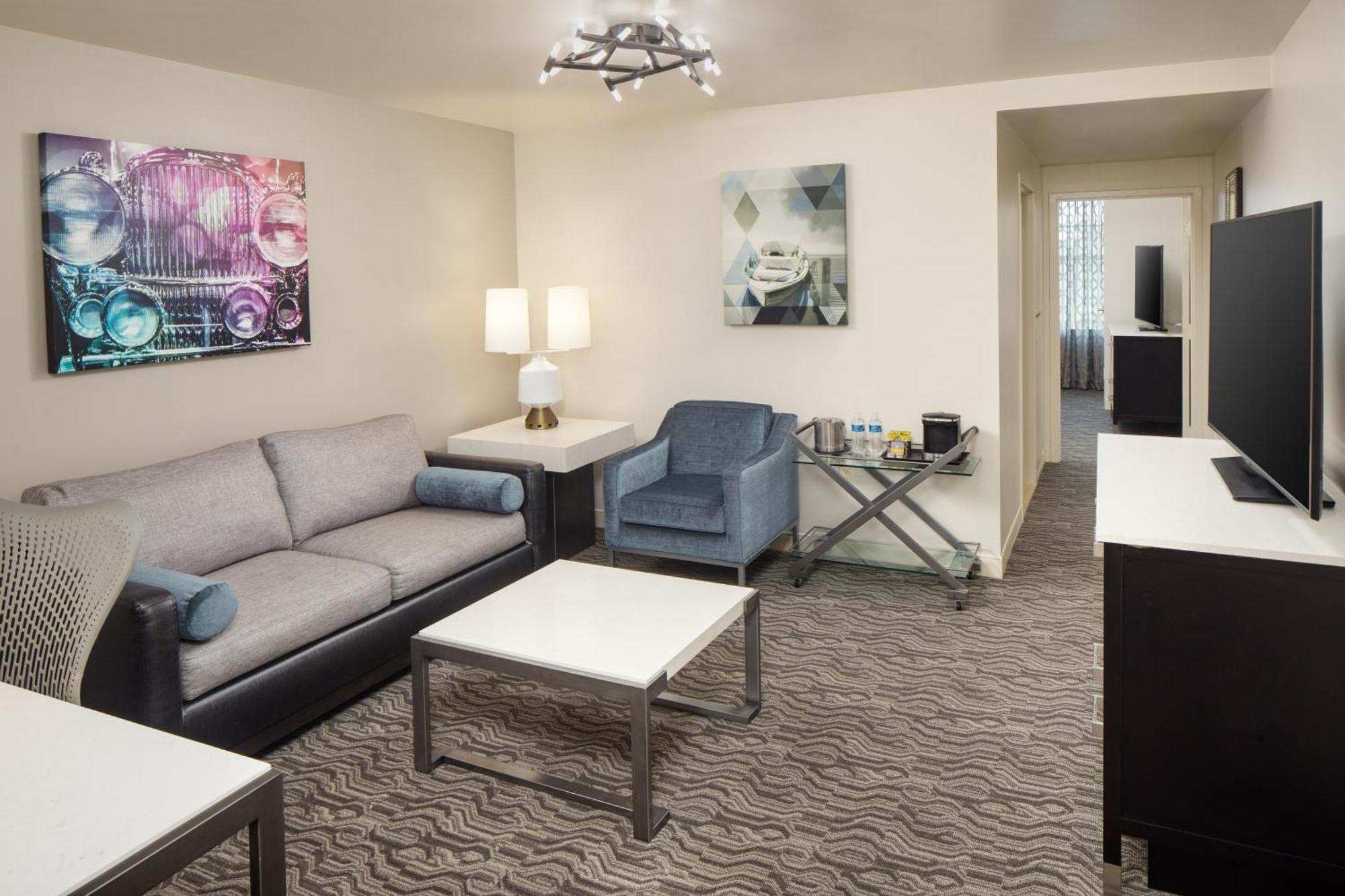 Doubletree Suites By Hilton Hotel Detroit Downtown - Fort Shelby Ngoại thất bức ảnh